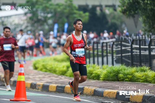 Race photo from Nu Skin Run 10K