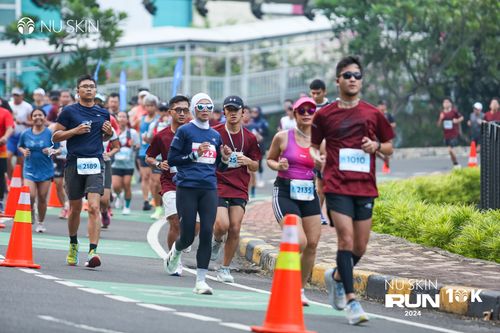 Race photo from Nu Skin Run 10K