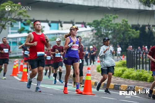 Race photo from Nu Skin Run 10K