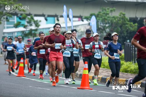 Race photo from Nu Skin Run 10K