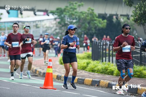 Race photo from Nu Skin Run 10K