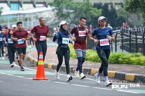 Race photo from Nu Skin Run 10K
