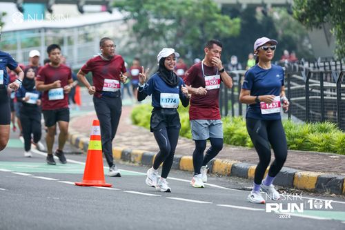Race photo from Nu Skin Run 10K