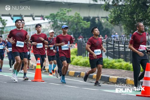 Race photo from Nu Skin Run 10K