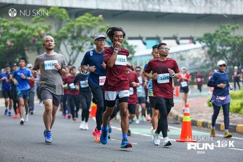 Race photo from Nu Skin Run 10K