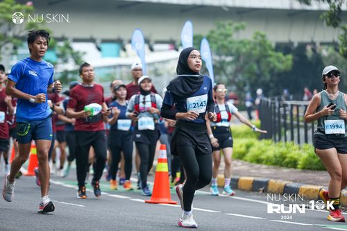 Race photo from Nu Skin Run 10K