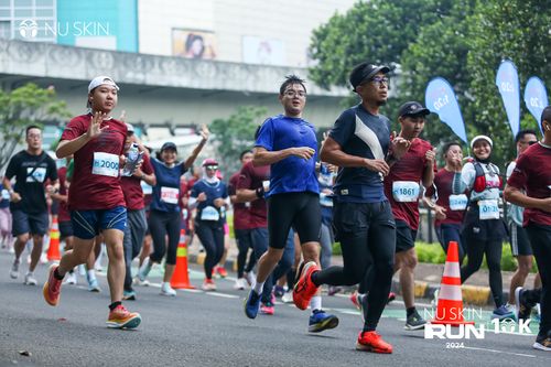 Race photo from Nu Skin Run 10K