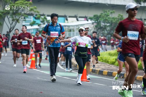 Race photo from Nu Skin Run 10K