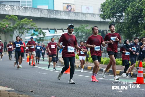 Race photo from Nu Skin Run 10K