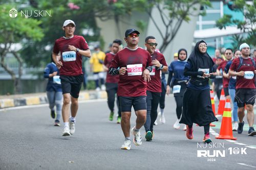 Race photo from Nu Skin Run 10K