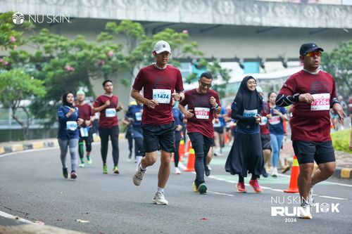 Race photo from Nu Skin Run 10K