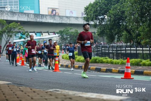 Race photo from Nu Skin Run 10K