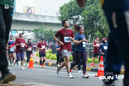 Race photo from Nu Skin Run 10K