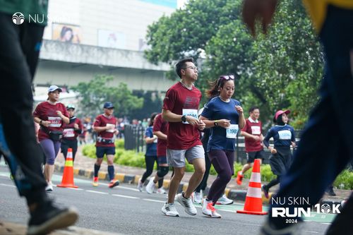 Race photo from Nu Skin Run 10K