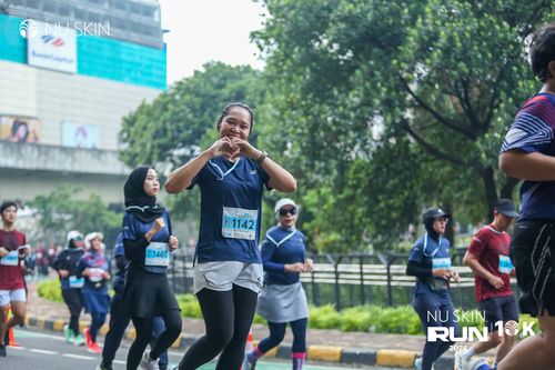 Race photo from Nu Skin Run 10K