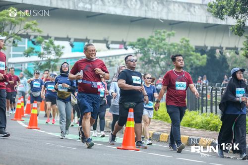 Race photo from Nu Skin Run 10K