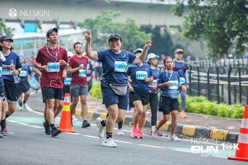 Race photo from Nu Skin Run 10K