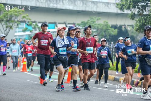 Race photo from Nu Skin Run 10K