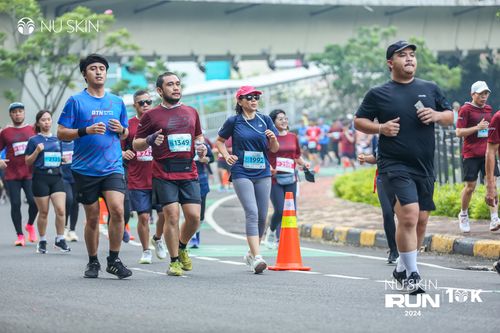 Race photo from Nu Skin Run 10K