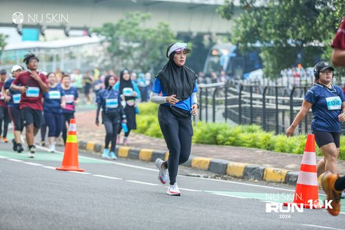 Race photo from Nu Skin Run 10K