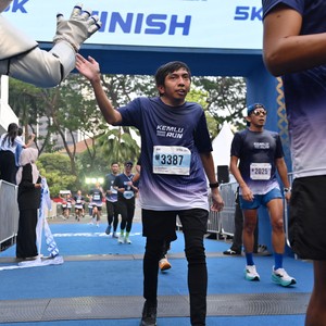 Race photo from KEMLU RUN 2026