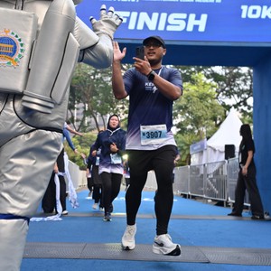 Race photo from KEMLU RUN 2026