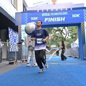 Race photo from KEMLU RUN 2026