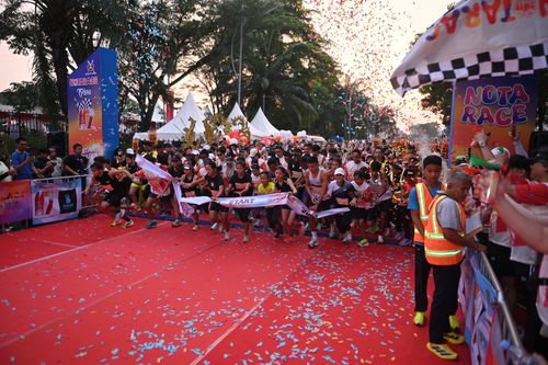 Race photo from NOTARACE 2025