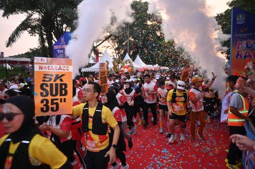 Race photo from NOTARACE 2025