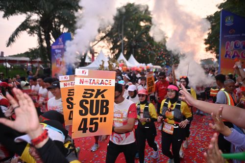 Race photo from NOTARACE 2025