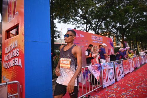 Race photo from NOTARACE 2025