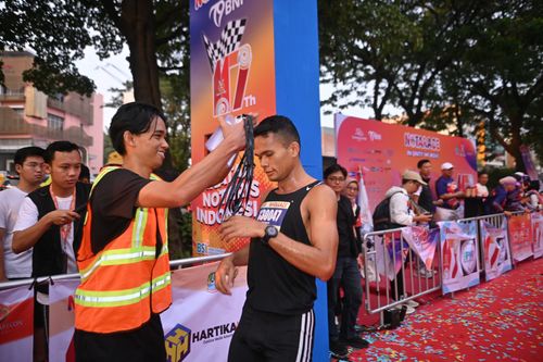 Race photo from NOTARACE 2025