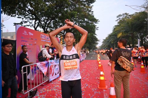 Race photo from NOTARACE 2025
