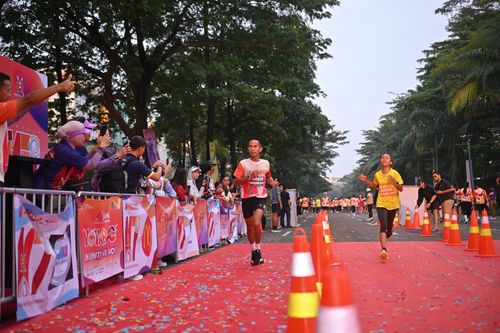 Race photo from NOTARACE 2025