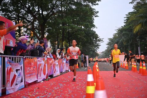 Race photo from NOTARACE 2025