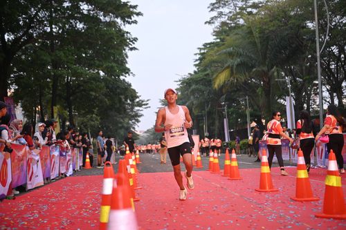 Race photo from NOTARACE 2025
