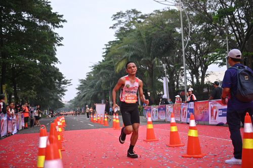 Race photo from NOTARACE 2025