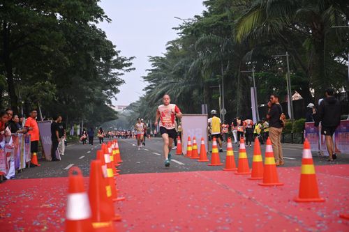 Race photo from NOTARACE 2025