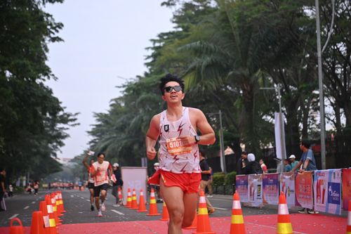 Race photo from NOTARACE 2025