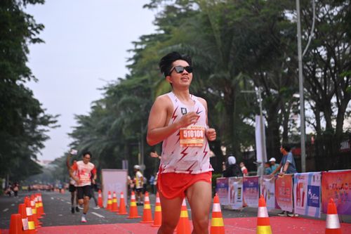 Race photo from NOTARACE 2025