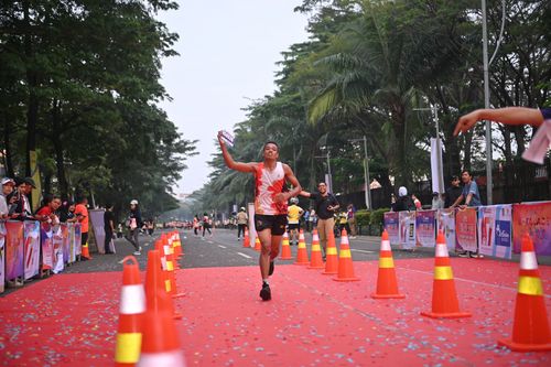 Race photo from NOTARACE 2025