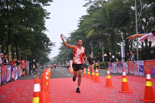 Race photo from NOTARACE 2025
