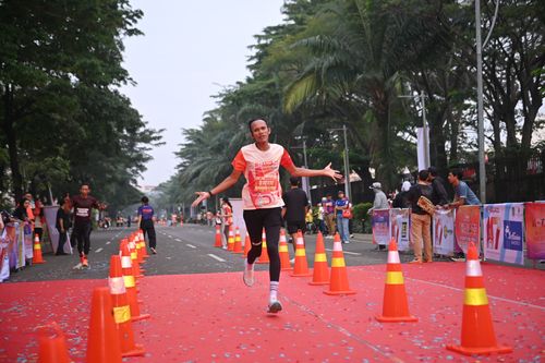 Race photo from NOTARACE 2025