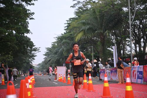 Race photo from NOTARACE 2025