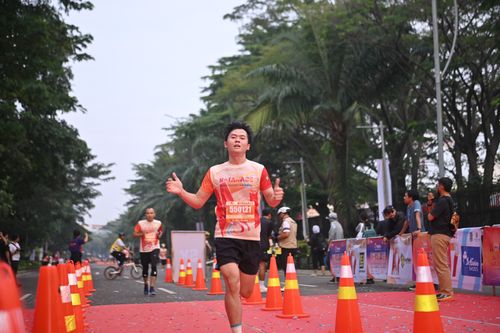 Race photo from NOTARACE 2025