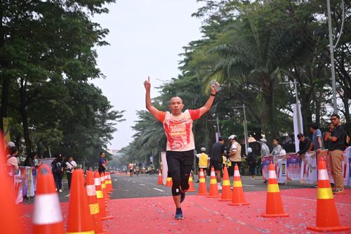 Race photo from NOTARACE 2025
