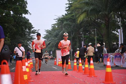 Race photo from NOTARACE 2025