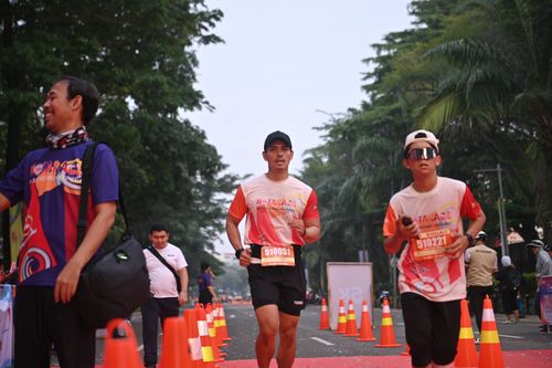 Race photo from NOTARACE 2025