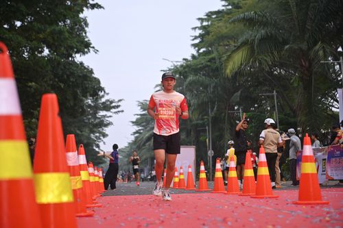 Race photo from NOTARACE 2025