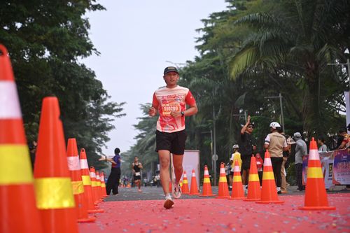 Race photo from NOTARACE 2025